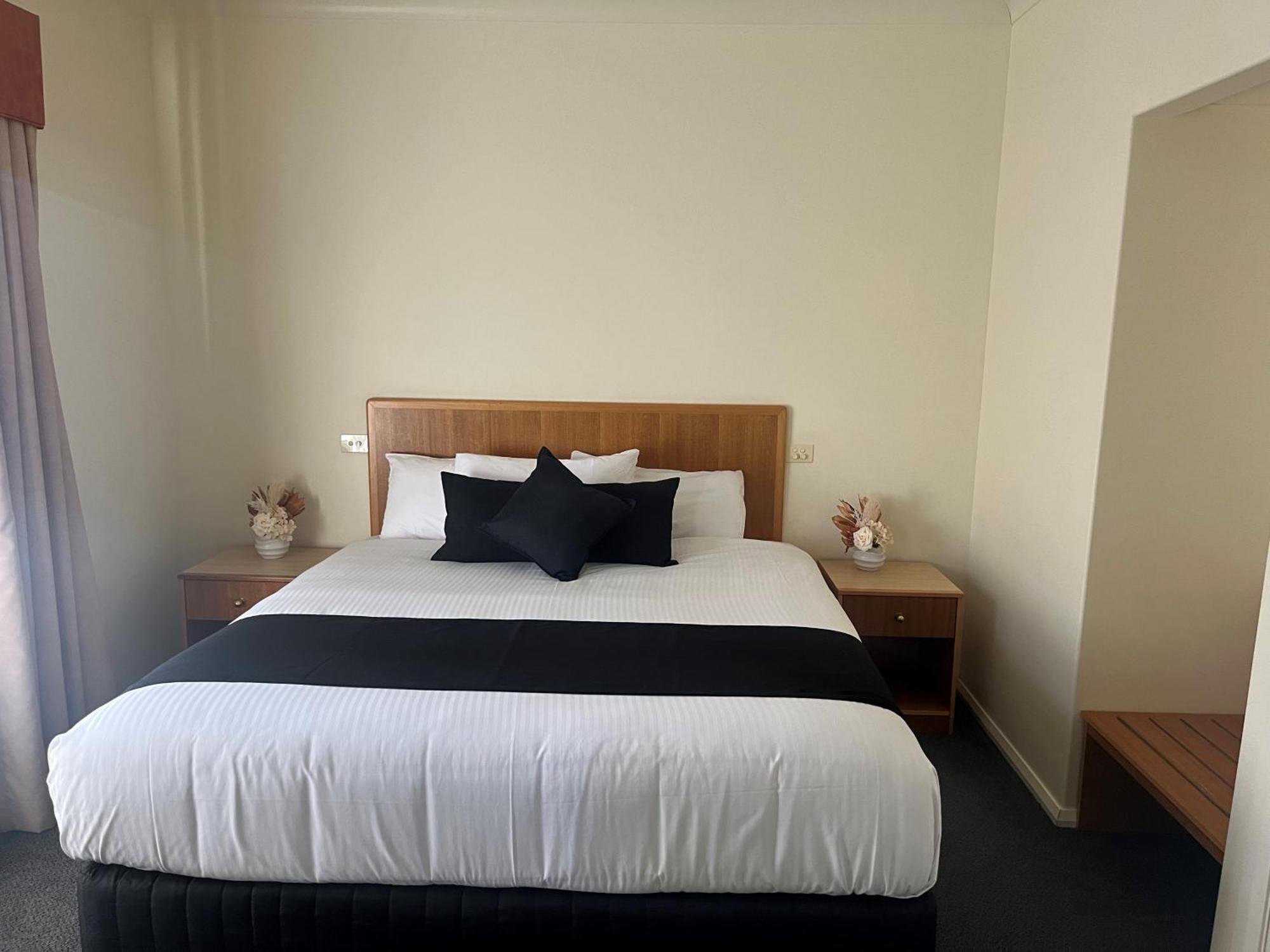 Turners Vineyard Motel オレンジ エクステリア 写真