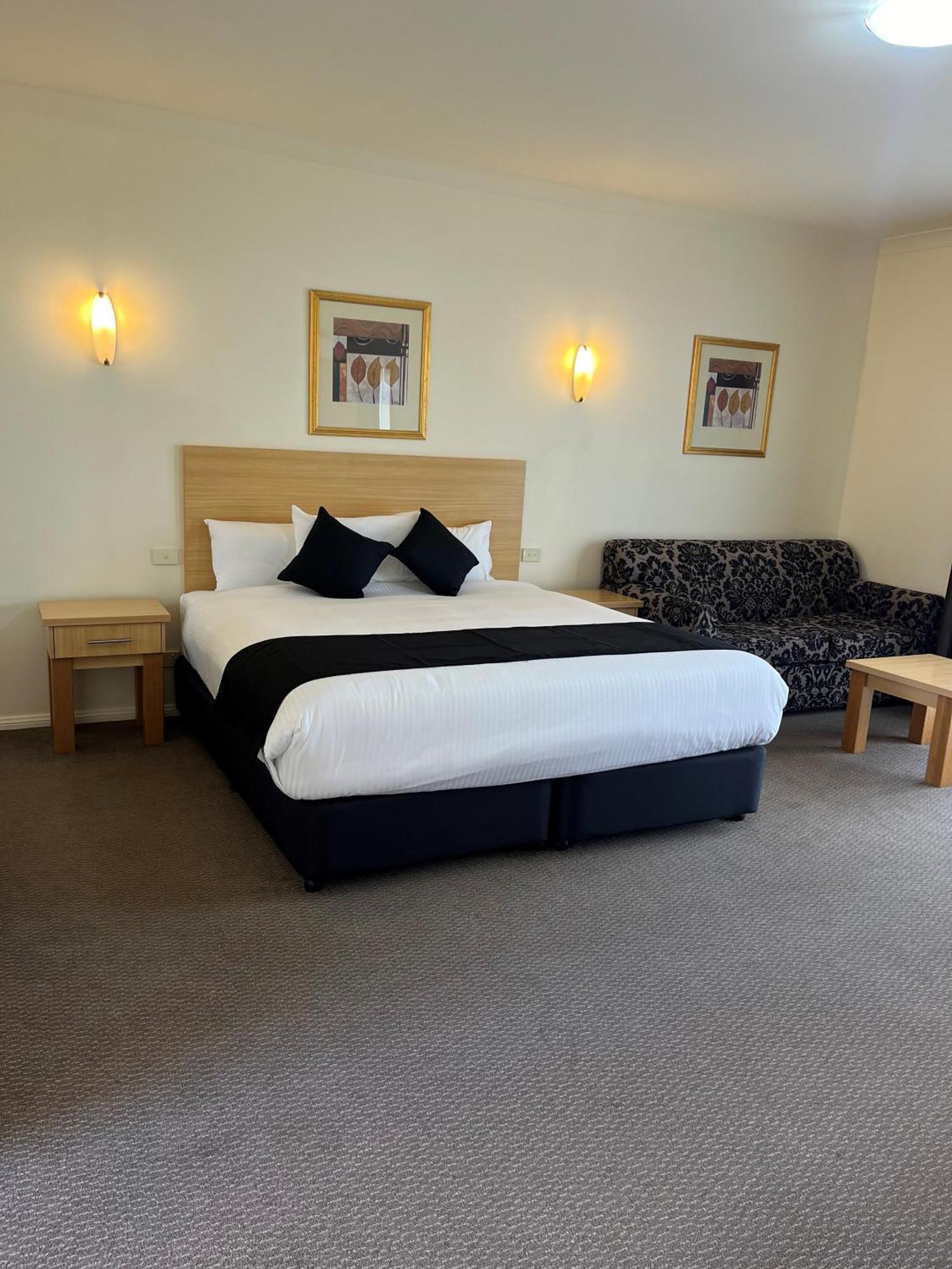Turners Vineyard Motel オレンジ エクステリア 写真